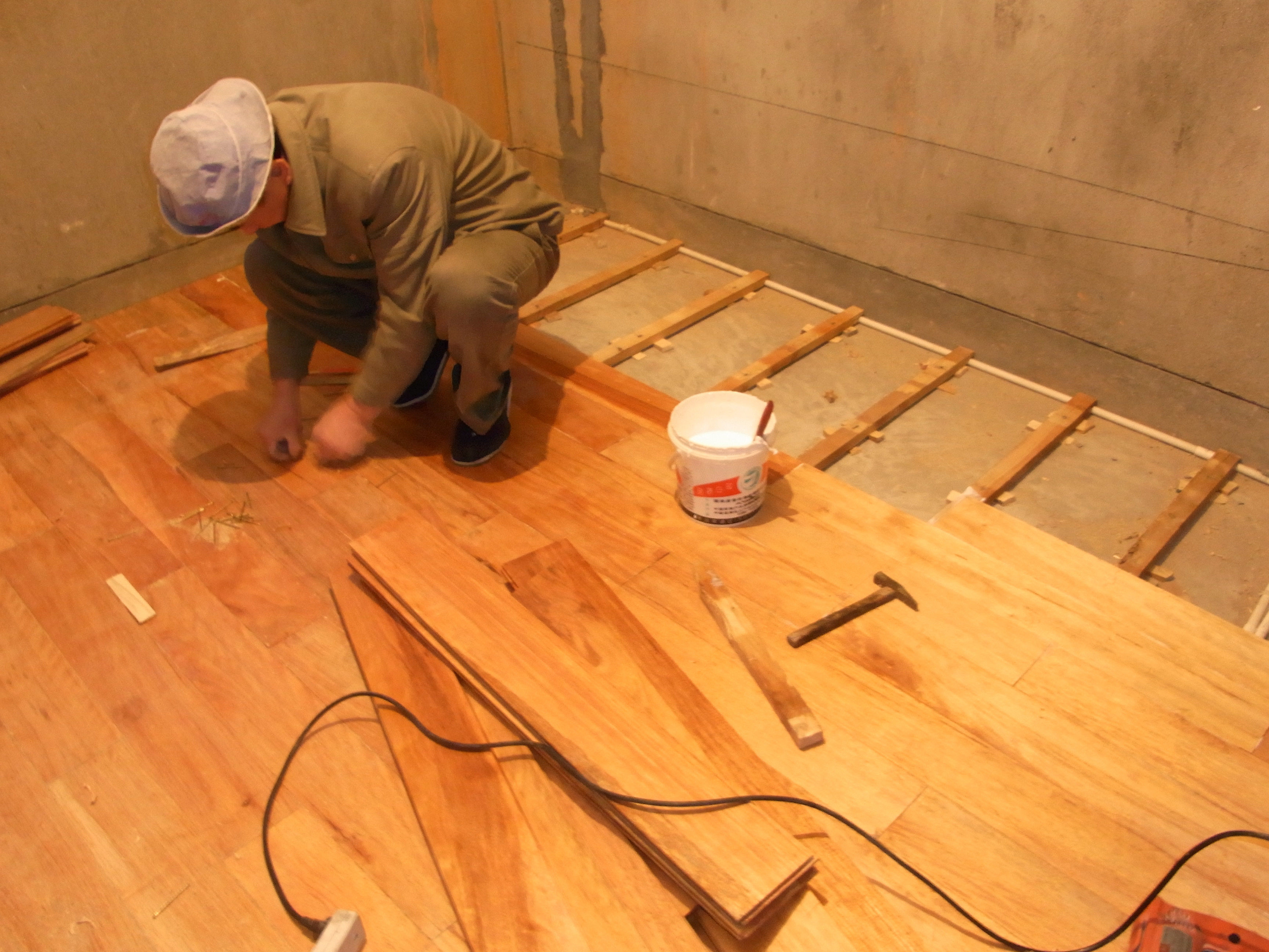 实木地板铺装方法介绍 注意实木地板铺装错误的方法